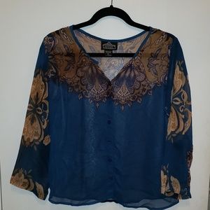 🌻 Flowy Button Up Top